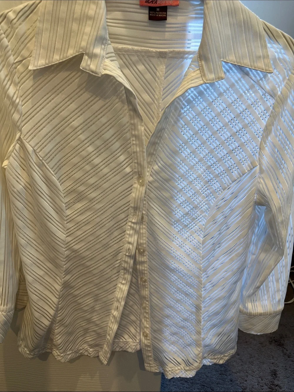 Y2K White Textured Vintage Button-Up Blouse